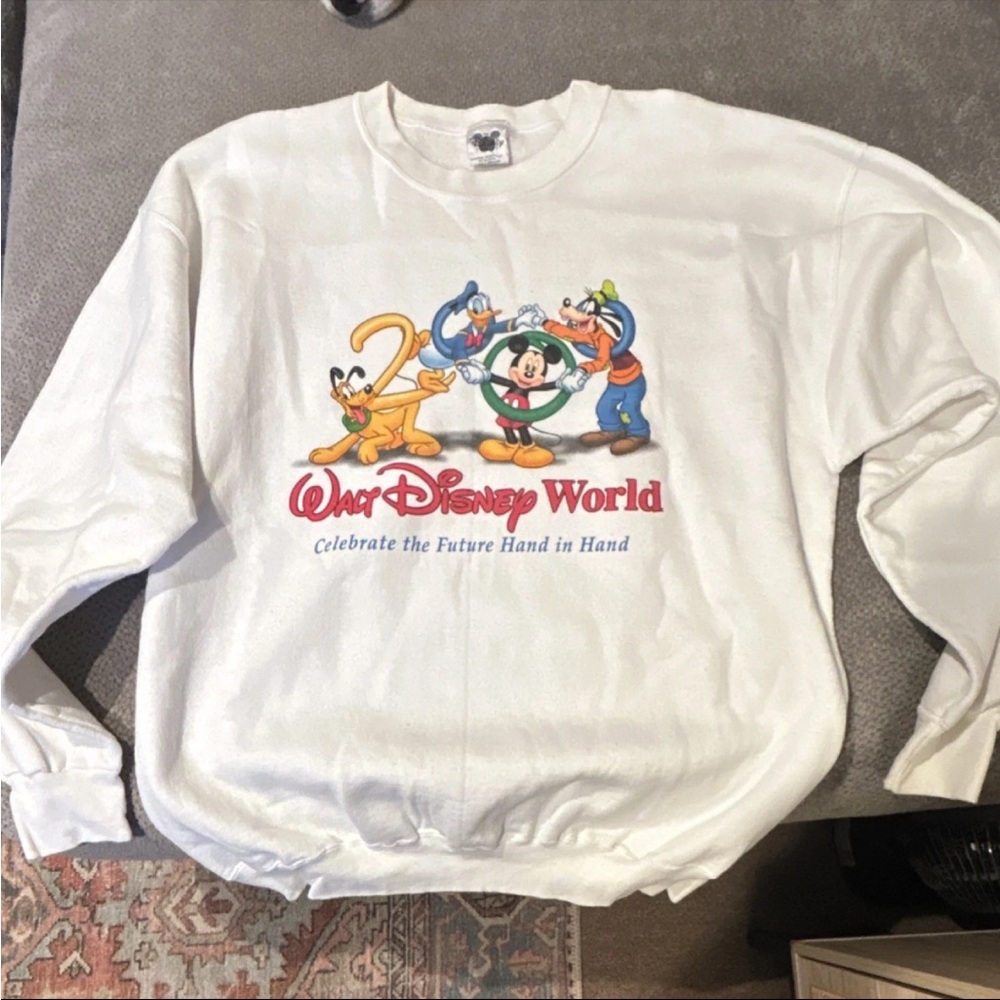 Vintage Walt Disney World Sweatshirt